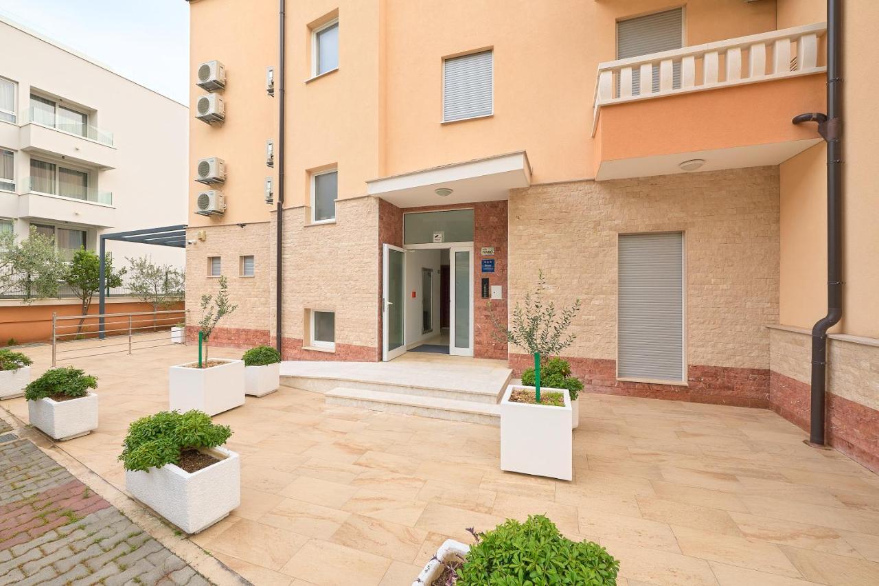 Apartment Ivano Makarska